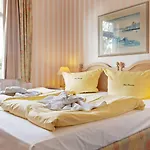 Haus Hainstein Ξενοδοχείο 3*