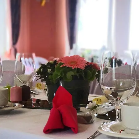 Haus Hainstein 3* إيزيناخ