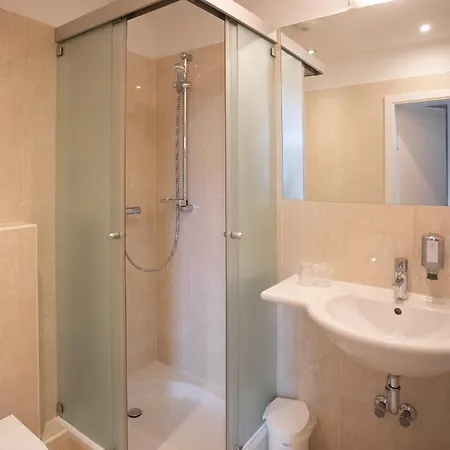 Haus Hainstein فندق